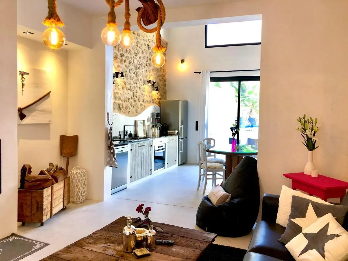 Design-Villa Romantica Sant Joan 0*,